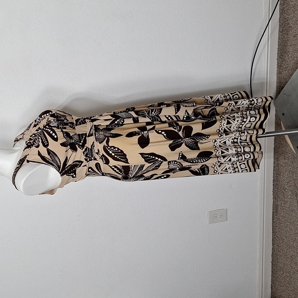 Taylor Asymmetrical Black & Tan Abstract Floral Halter Sundress Size 16 - Picture 4 of 14